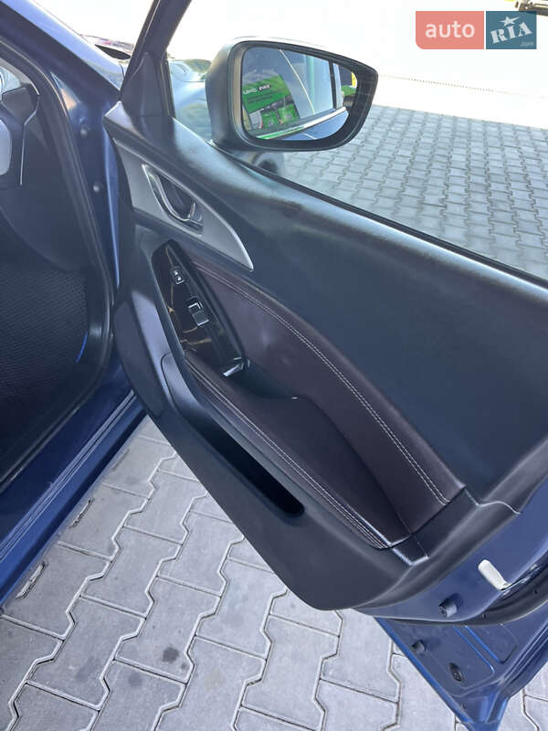 Седан Mazda 3 2018 в Одессе