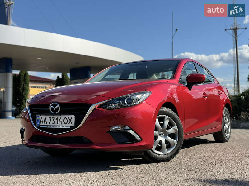 Седан Mazda 3 2015 в Сумах