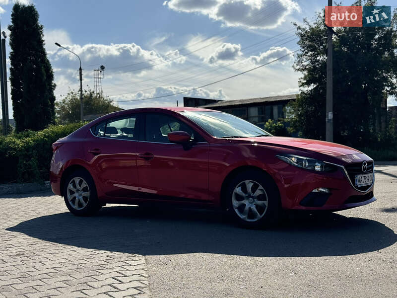 Седан Mazda 3 2015 в Сумах