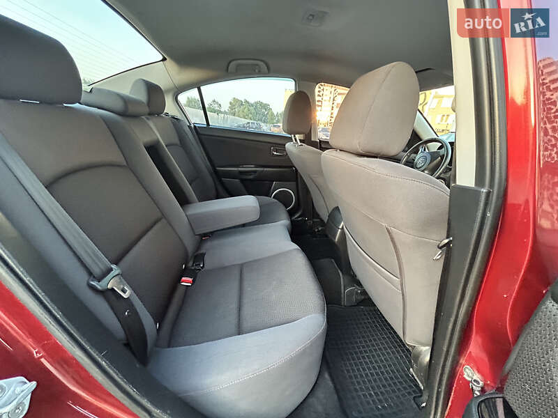 Седан Mazda 3 2008 в Броварах