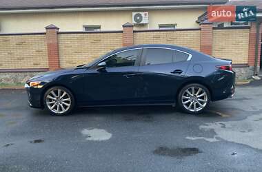 Седан Mazda 3 2021 в 
