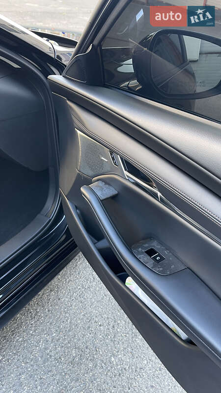 Седан Mazda 3 2019 в Киеве
