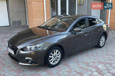 Седан Mazda 3 2016 в Києві
