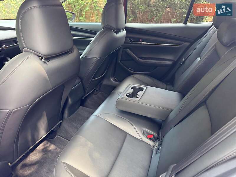 Седан Mazda 3 2020 в Киеве