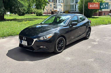 Седан Mazda 3 2017 в Чернигове