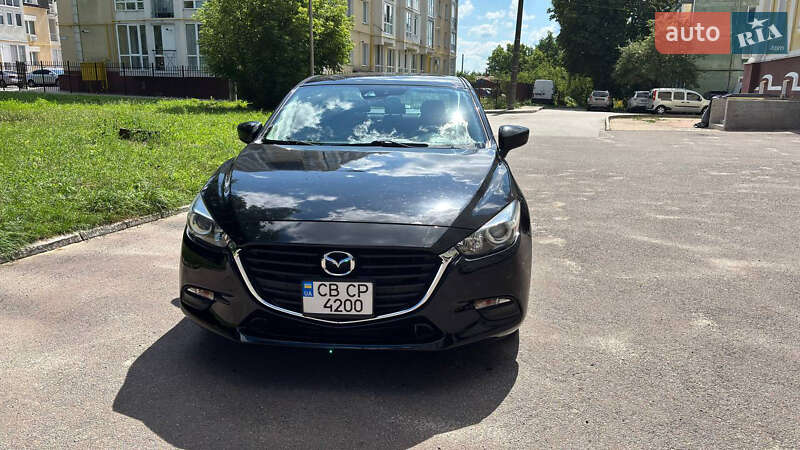 Седан Mazda 3 2017 в Киеве
