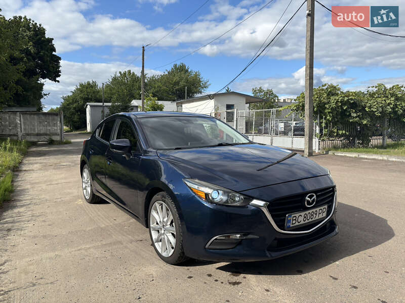 Хэтчбек Mazda 3 2017 в 