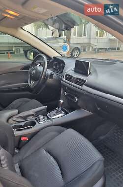 Седан Mazda 3 2013 в 