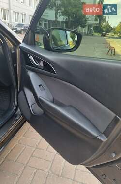 Седан Mazda 3 2013 в 