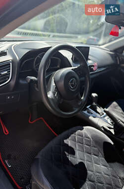 Седан Mazda 3 2015 в 
