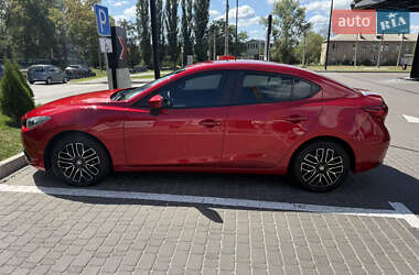 Седан Mazda 3 2015 в 