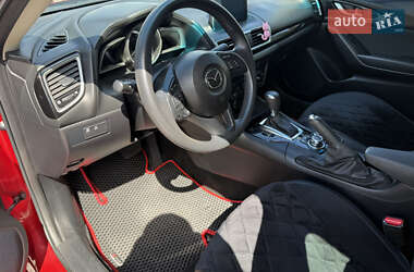 Седан Mazda 3 2015 в 