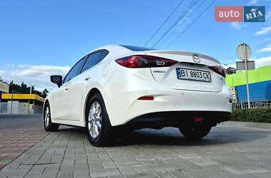 Седан Mazda 3 2017 в 