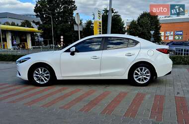 Седан Mazda 3 2017 в 