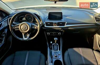 Седан Mazda 3 2017 в 