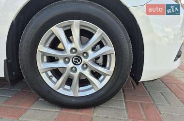 Седан Mazda 3 2017 в 