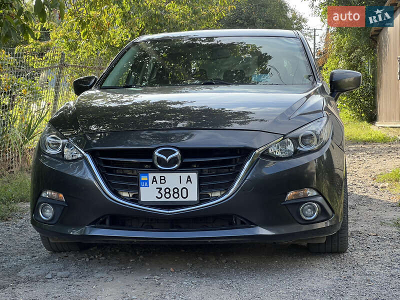 Хетчбек Mazda 3 2015 в 