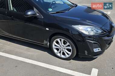 Хэтчбек Mazda 3 2010 в 