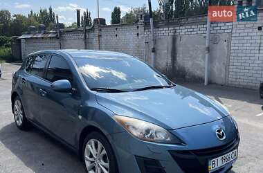Хэтчбек Mazda 3 2010 в 