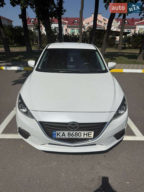 Хэтчбек Mazda 3 2015 в Киеве