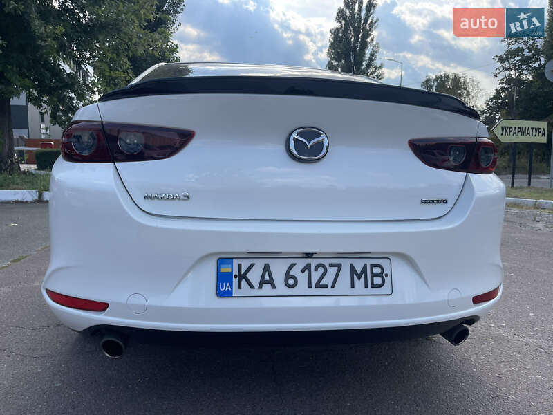 Седан Mazda 3 2020 в Киеве
