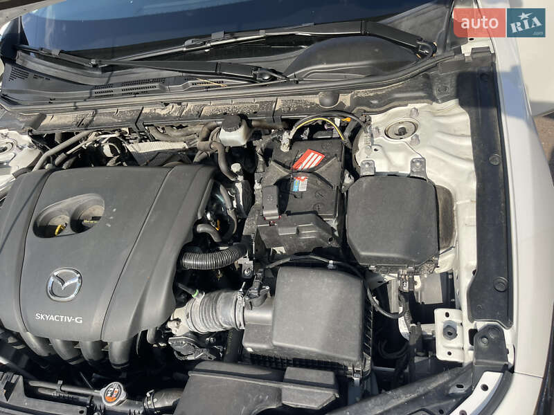Седан Mazda 3 2020 в Киеве