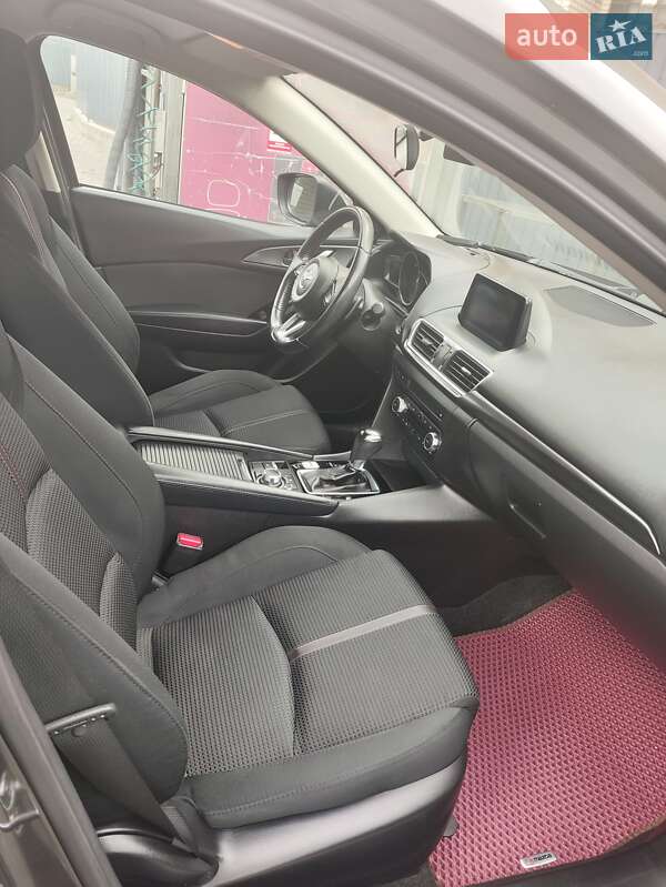 Хетчбек Mazda 3 2018 в Києві