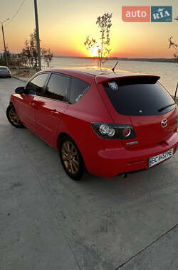 Хэтчбек Mazda 3 2008 в 