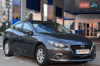 Седан Mazda 3 2015 в 