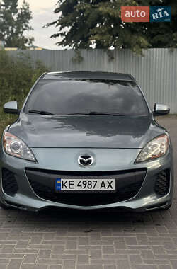 Седан Mazda 3 2013 в Львові