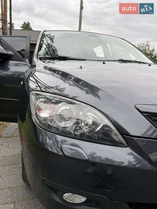 Хэтчбек Mazda 3 2008 в Житомире