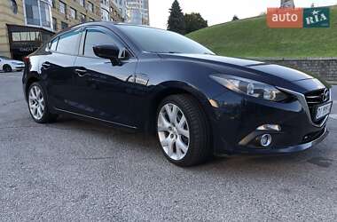 Седан Mazda 3 2014 в Днепре