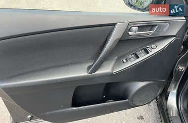 Хэтчбек Mazda 3 2009 в 