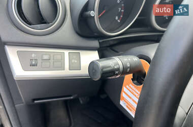 Хэтчбек Mazda 3 2009 в 