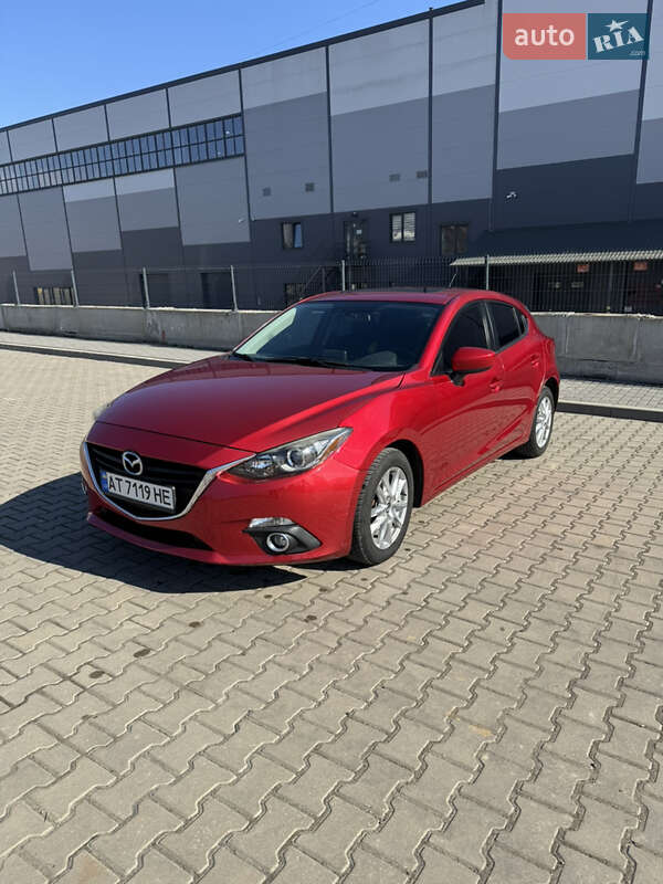 Хэтчбек Mazda 3 2013 в Ивано-Франковске