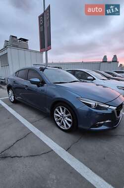 Седан Mazda 3 2017 в 