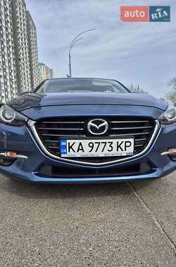 Седан Mazda 3 2017 в 