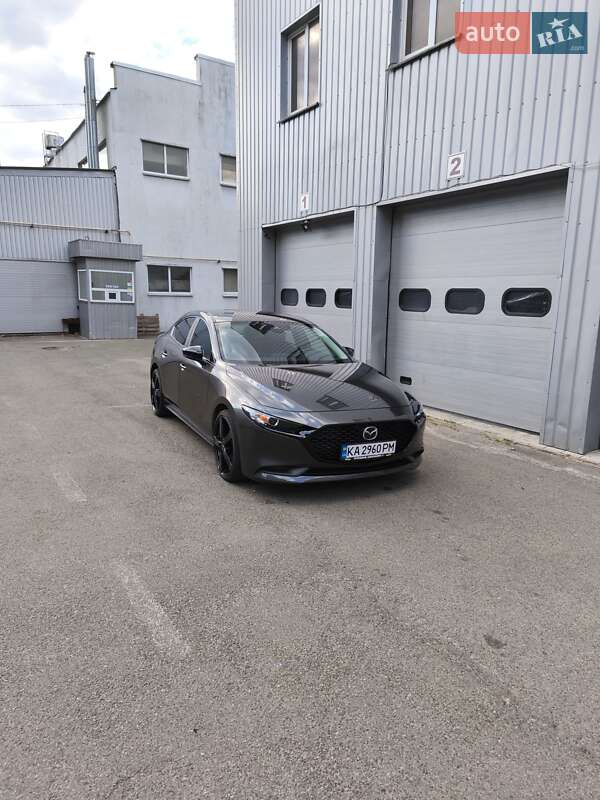 Седан Mazda 3 2021 в 