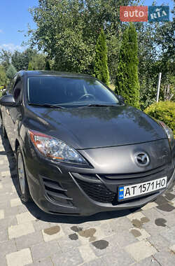 Седан Mazda 3 2010 в 