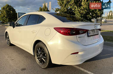 Седан Mazda 3 2015 в 