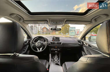Седан Mazda 3 2015 в 