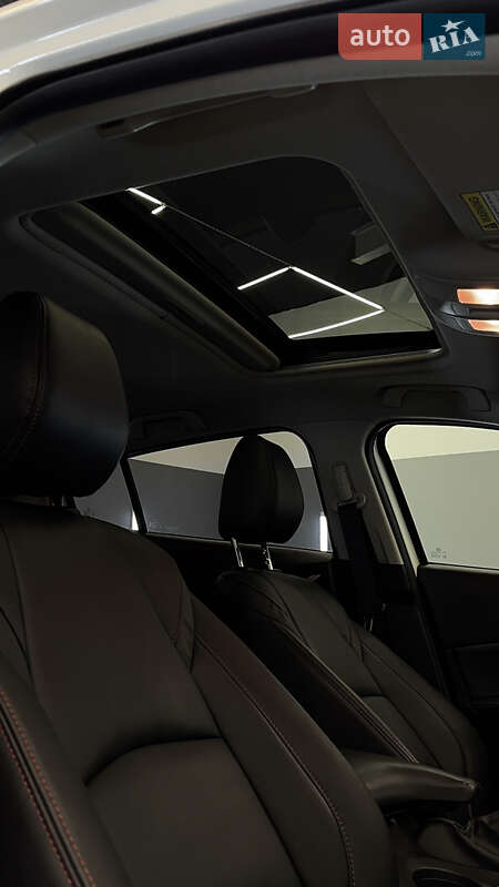 Седан Mazda 3 2015 в Києві фото 37 Седан Mazda 3 2015 в Києві