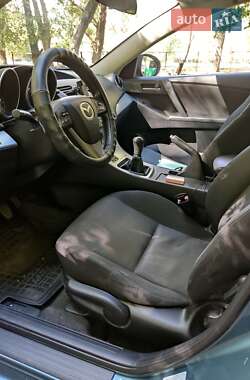 Хэтчбек Mazda 3 2010 в Желтых Водах