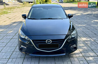 Седан Mazda 3 2015 в 