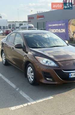 Седан Mazda 3 2012 в Киеве