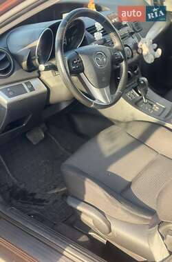 Седан Mazda 3 2012 в 