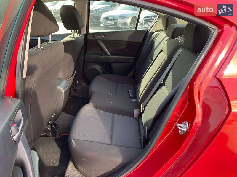 Седан Mazda 3 2011 в Львове фото 20 Седан Mazda 3 2011 в Львове