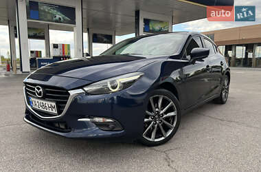 Хетчбек Mazda 3 2018 в Дніпрі
