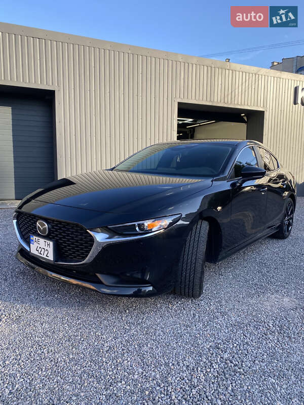 Седан Mazda 3 2023 в Виннице