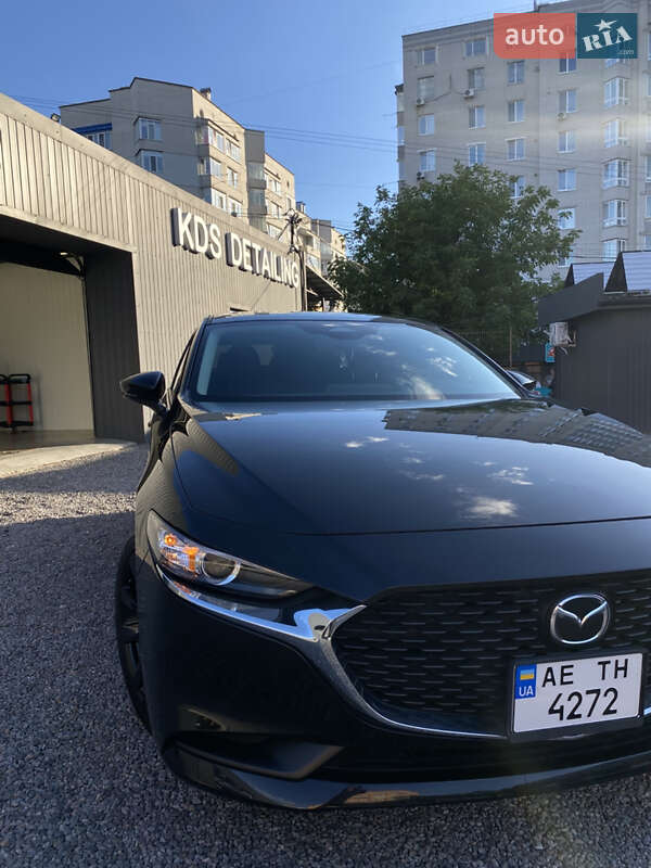 Седан Mazda 3 2023 в Виннице